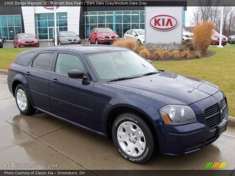 Midnight Blue Pearl / Dark Slate Gray/Medium Slate Gray 2005 Dodge Magnum SE