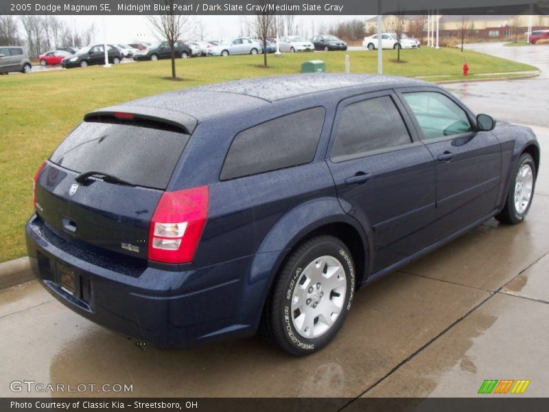 Midnight Blue Pearl / Dark Slate Gray/Medium Slate Gray 2005 Dodge Magnum SE