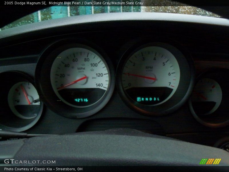 Midnight Blue Pearl / Dark Slate Gray/Medium Slate Gray 2005 Dodge Magnum SE
