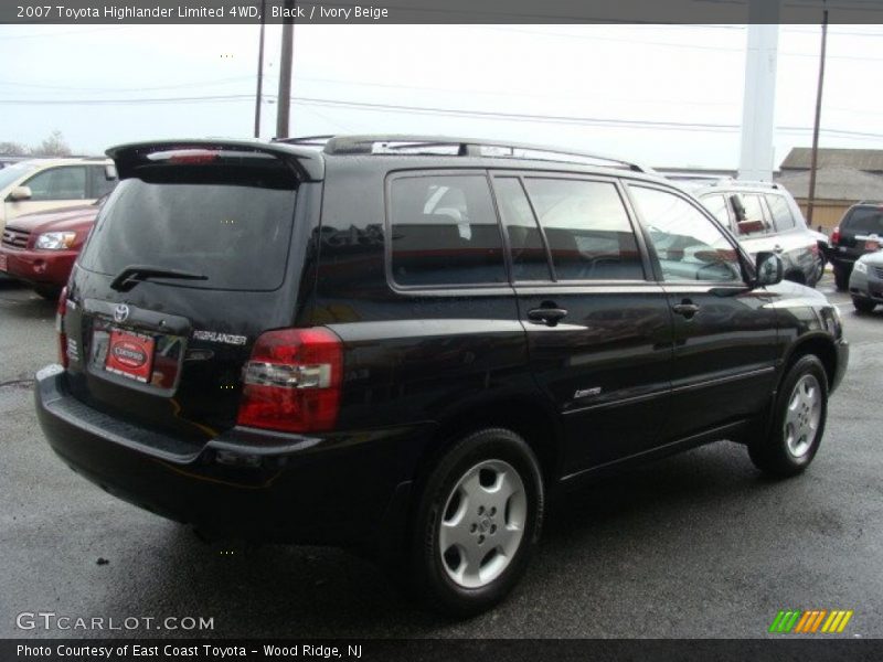 Black / Ivory Beige 2007 Toyota Highlander Limited 4WD