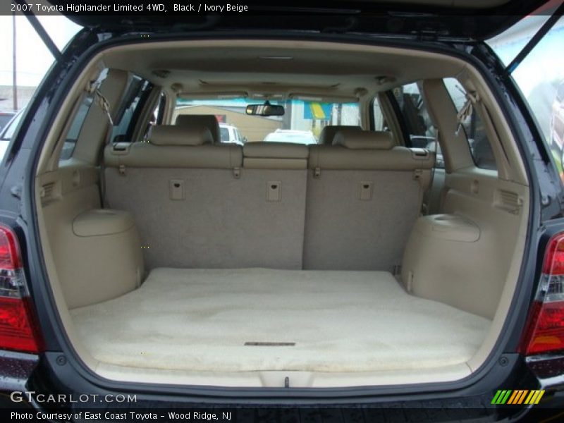 Black / Ivory Beige 2007 Toyota Highlander Limited 4WD