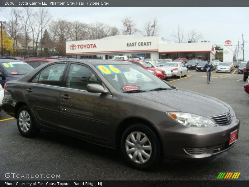 Phantom Gray Pearl / Stone Gray 2006 Toyota Camry LE