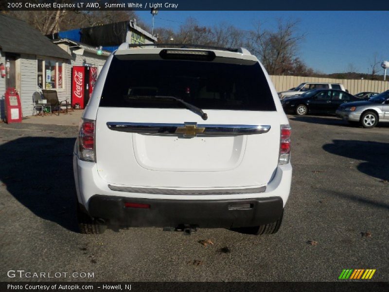 Summit White / Light Gray 2005 Chevrolet Equinox LT AWD
