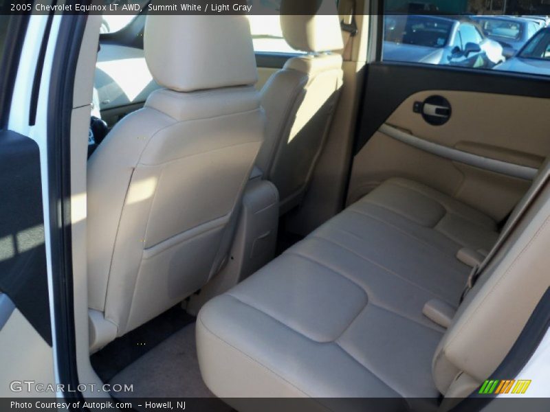 Summit White / Light Gray 2005 Chevrolet Equinox LT AWD