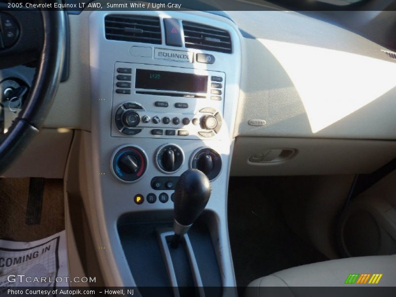 Summit White / Light Gray 2005 Chevrolet Equinox LT AWD