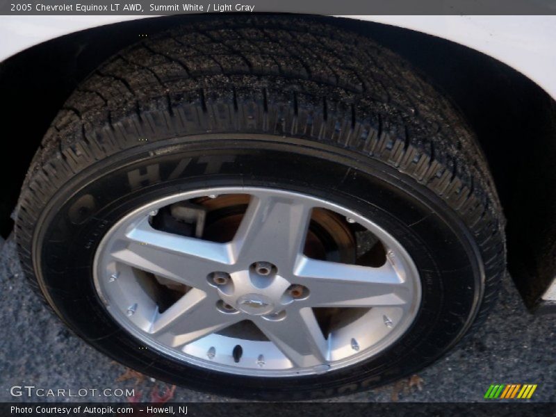 Summit White / Light Gray 2005 Chevrolet Equinox LT AWD
