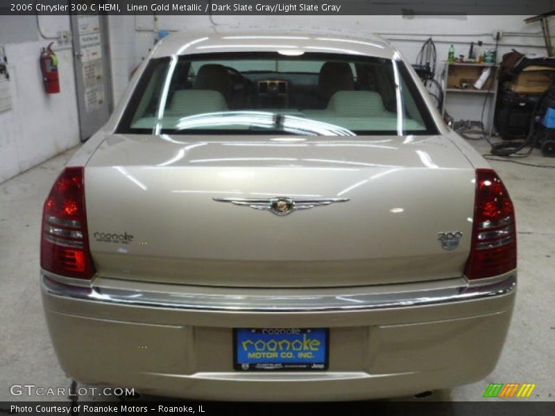 Linen Gold Metallic / Dark Slate Gray/Light Slate Gray 2006 Chrysler 300 C HEMI