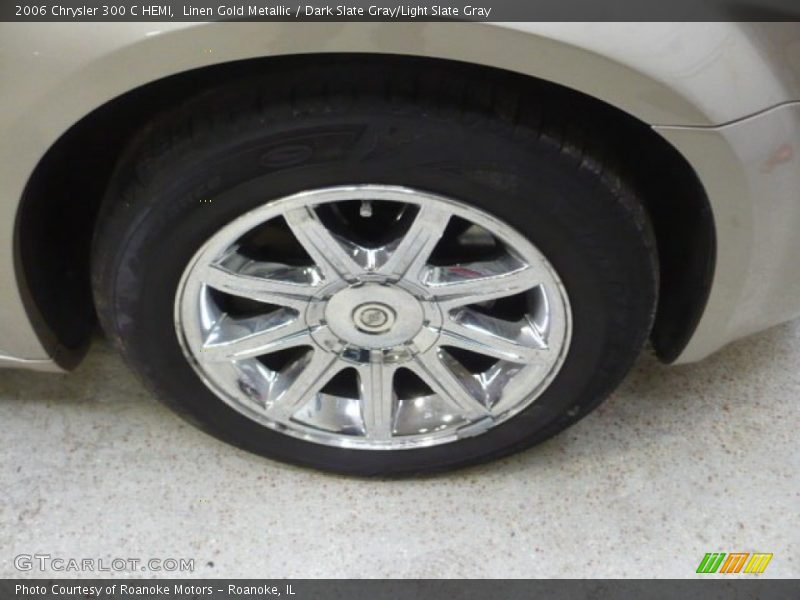 Linen Gold Metallic / Dark Slate Gray/Light Slate Gray 2006 Chrysler 300 C HEMI