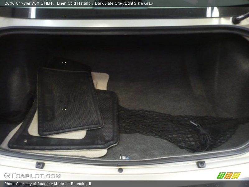 Linen Gold Metallic / Dark Slate Gray/Light Slate Gray 2006 Chrysler 300 C HEMI