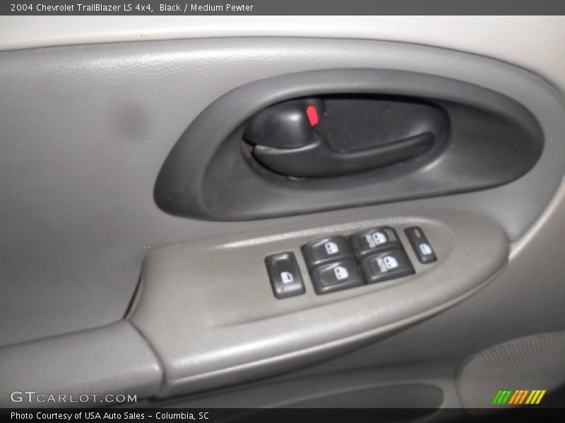 Black / Medium Pewter 2004 Chevrolet TrailBlazer LS 4x4