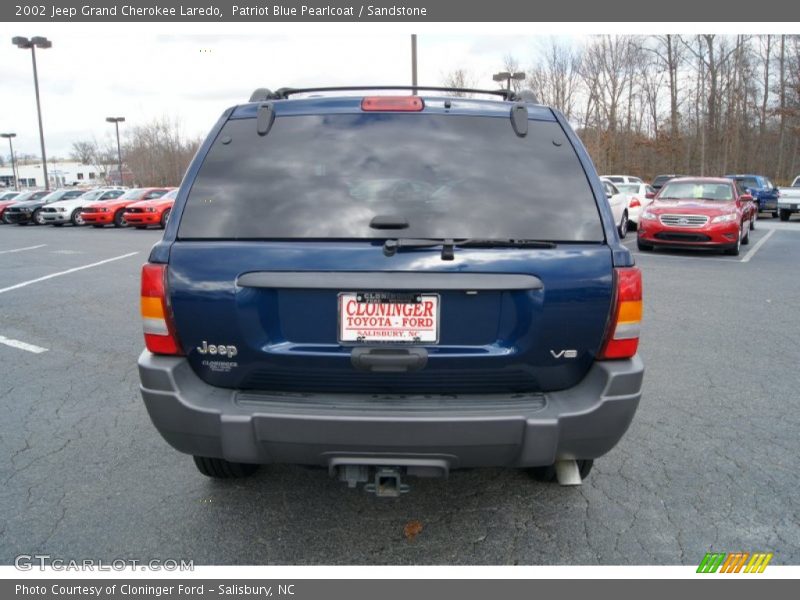 Patriot Blue Pearlcoat / Sandstone 2002 Jeep Grand Cherokee Laredo