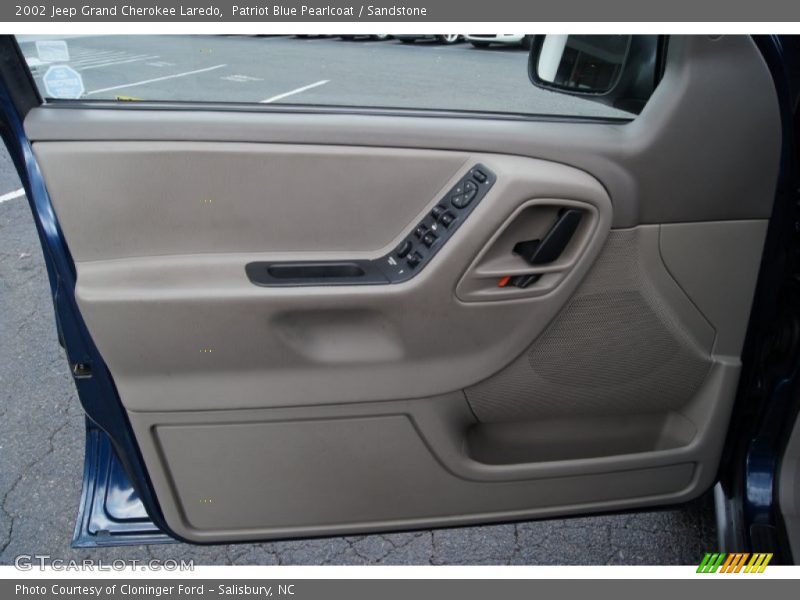Patriot Blue Pearlcoat / Sandstone 2002 Jeep Grand Cherokee Laredo