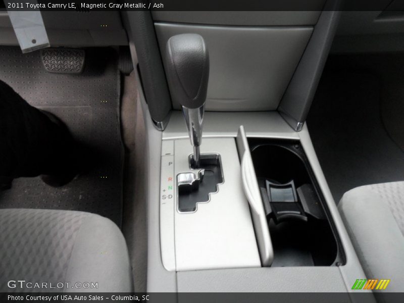 Magnetic Gray Metallic / Ash 2011 Toyota Camry LE