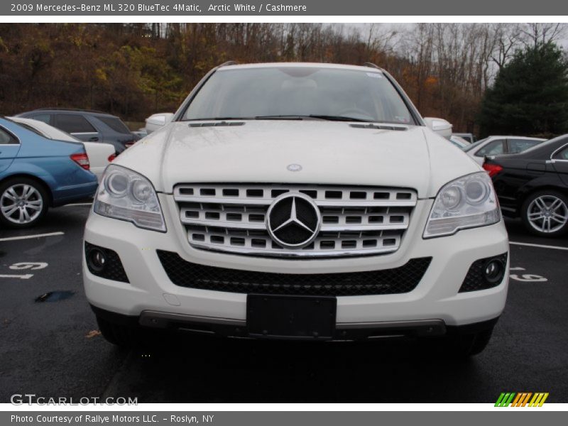 Arctic White / Cashmere 2009 Mercedes-Benz ML 320 BlueTec 4Matic