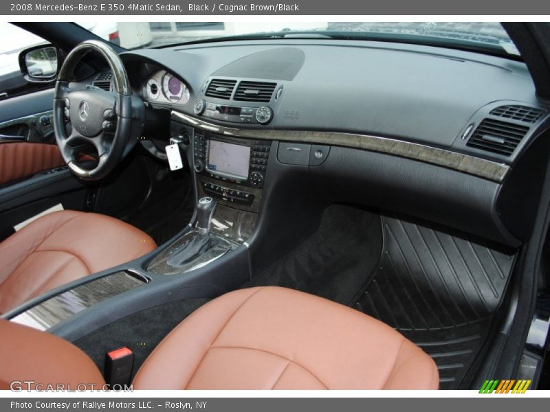 Dashboard of 2008 E 350 4Matic Sedan