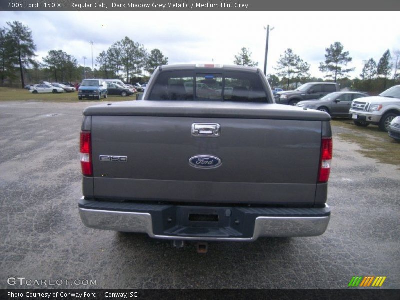 Dark Shadow Grey Metallic / Medium Flint Grey 2005 Ford F150 XLT Regular Cab