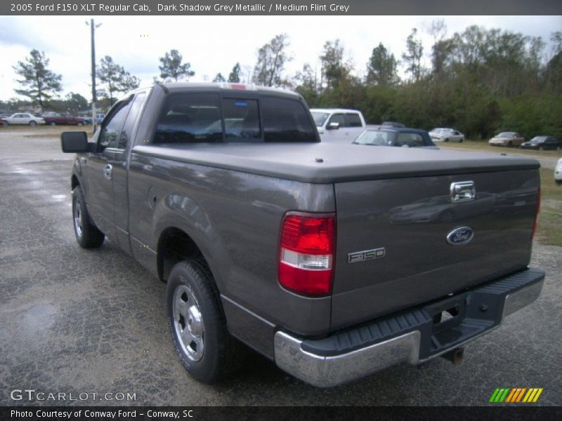 Dark Shadow Grey Metallic / Medium Flint Grey 2005 Ford F150 XLT Regular Cab
