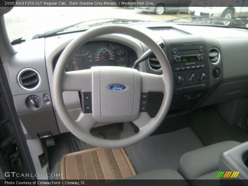 Dark Shadow Grey Metallic / Medium Flint Grey 2005 Ford F150 XLT Regular Cab