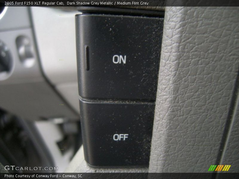 Dark Shadow Grey Metallic / Medium Flint Grey 2005 Ford F150 XLT Regular Cab
