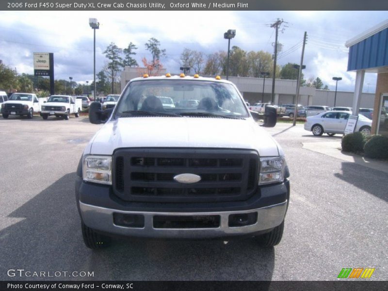 Oxford White / Medium Flint 2006 Ford F450 Super Duty XL Crew Cab Chassis Utility