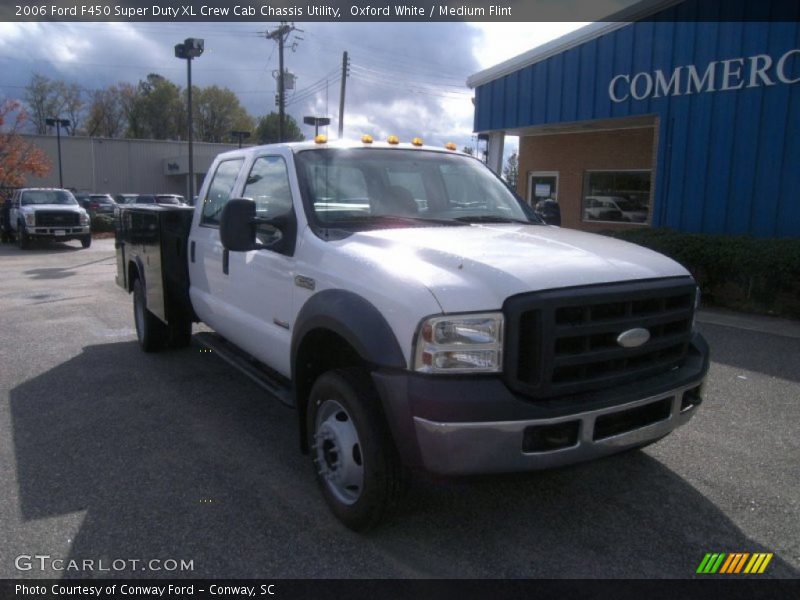 Oxford White / Medium Flint 2006 Ford F450 Super Duty XL Crew Cab Chassis Utility