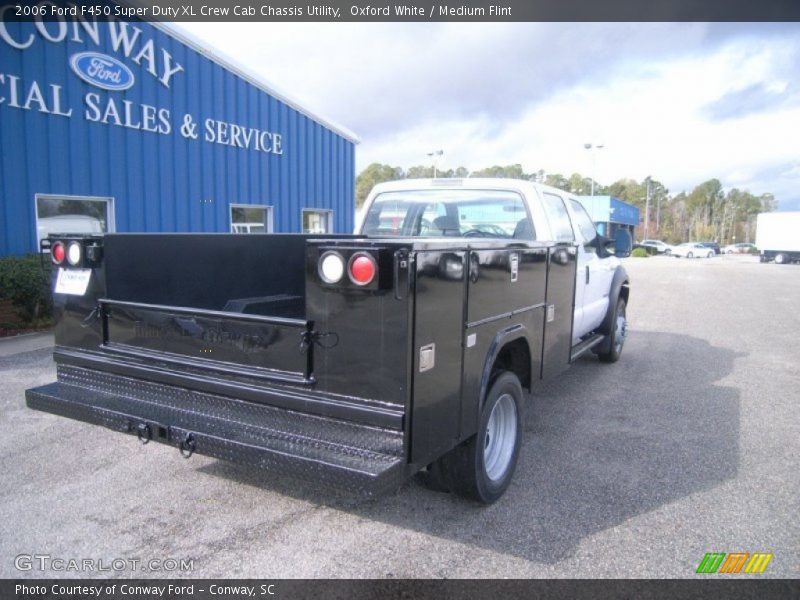 Oxford White / Medium Flint 2006 Ford F450 Super Duty XL Crew Cab Chassis Utility