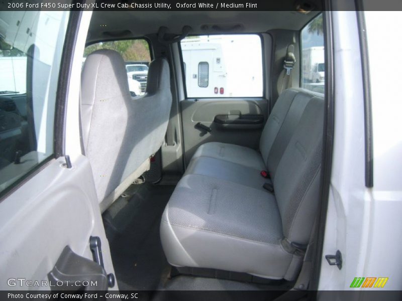 Oxford White / Medium Flint 2006 Ford F450 Super Duty XL Crew Cab Chassis Utility