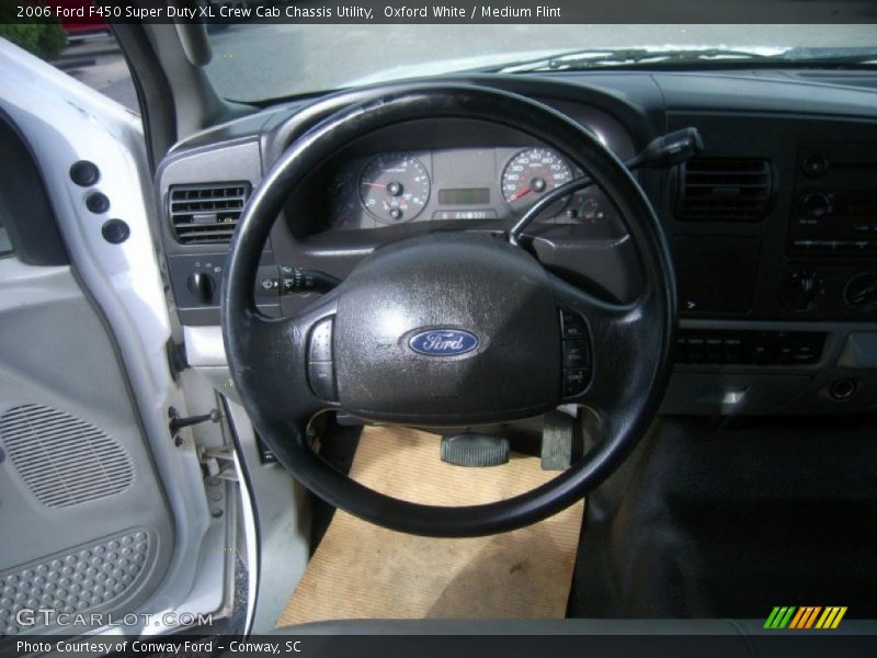 Oxford White / Medium Flint 2006 Ford F450 Super Duty XL Crew Cab Chassis Utility