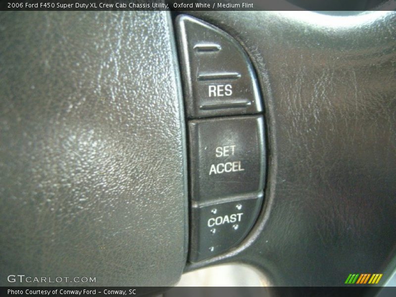 Oxford White / Medium Flint 2006 Ford F450 Super Duty XL Crew Cab Chassis Utility