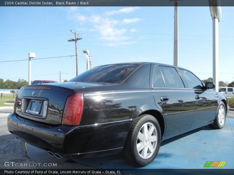 Black Raven / Black 2004 Cadillac DeVille Sedan