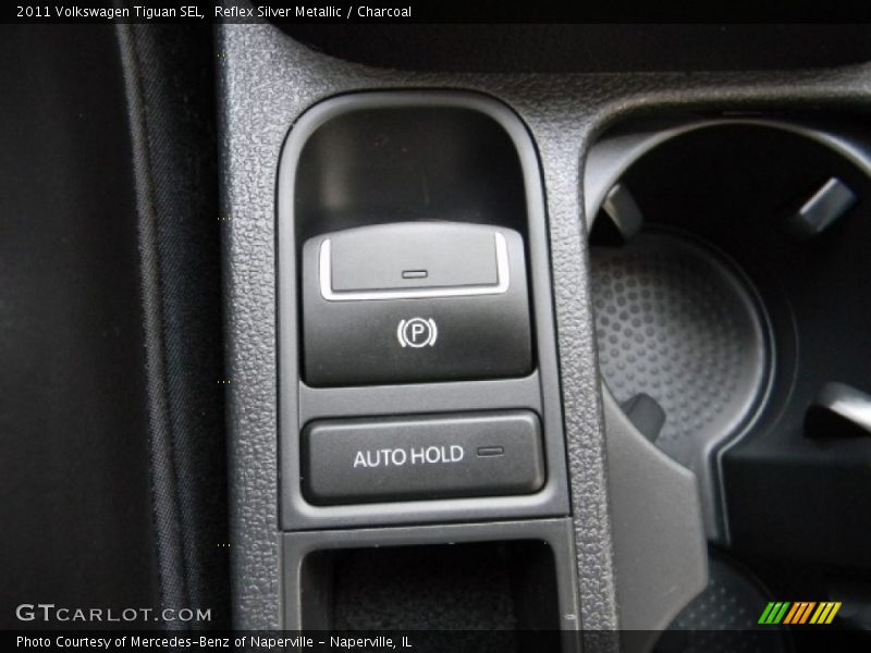 Reflex Silver Metallic / Charcoal 2011 Volkswagen Tiguan SEL