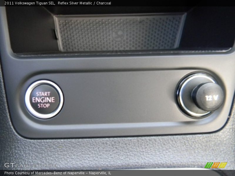 Reflex Silver Metallic / Charcoal 2011 Volkswagen Tiguan SEL