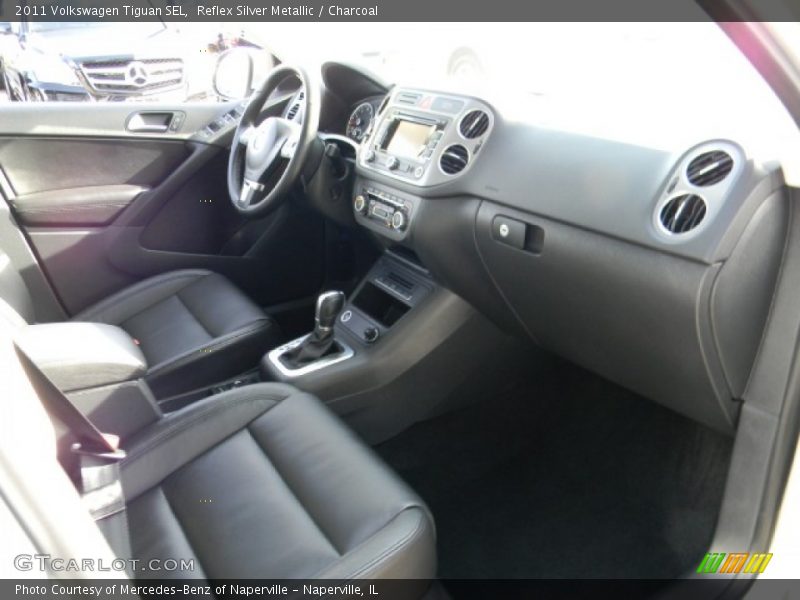 Reflex Silver Metallic / Charcoal 2011 Volkswagen Tiguan SEL