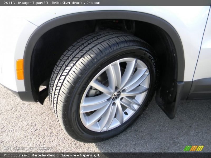 Reflex Silver Metallic / Charcoal 2011 Volkswagen Tiguan SEL
