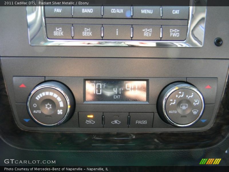 Radiant Silver Metallic / Ebony 2011 Cadillac DTS