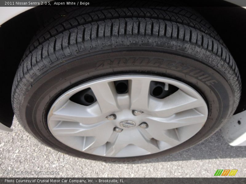 Aspen White / Beige 2011 Nissan Sentra 2.0 S