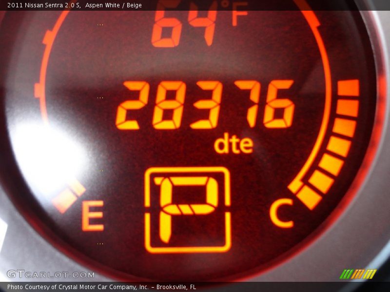 Aspen White / Beige 2011 Nissan Sentra 2.0 S