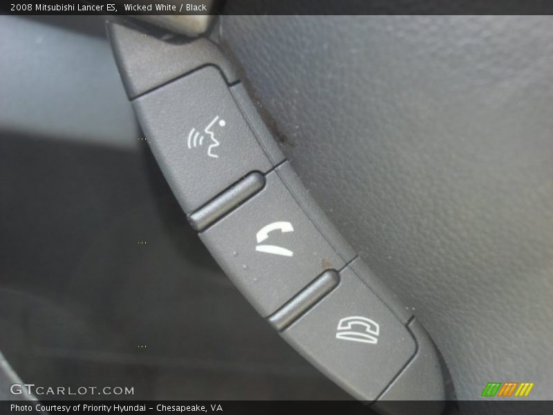Wicked White / Black 2008 Mitsubishi Lancer ES