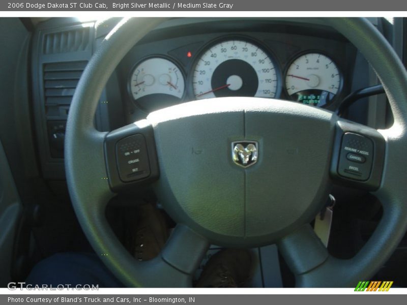 Bright Silver Metallic / Medium Slate Gray 2006 Dodge Dakota ST Club Cab