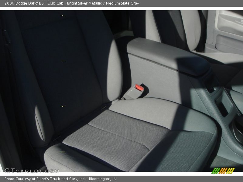 Bright Silver Metallic / Medium Slate Gray 2006 Dodge Dakota ST Club Cab
