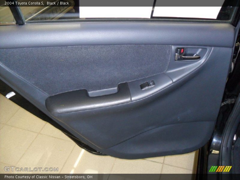 Black / Black 2004 Toyota Corolla S