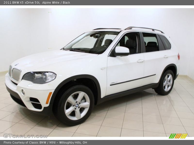 Alpine White / Black 2011 BMW X5 xDrive 50i