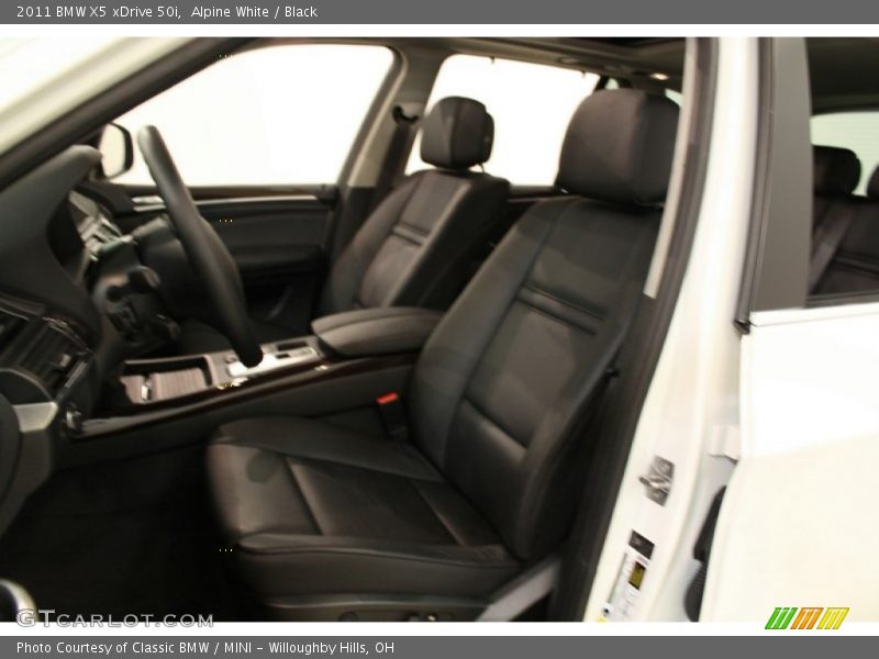 Alpine White / Black 2011 BMW X5 xDrive 50i
