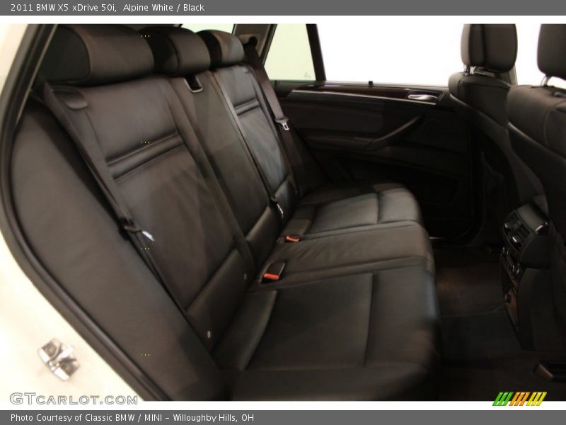 Alpine White / Black 2011 BMW X5 xDrive 50i