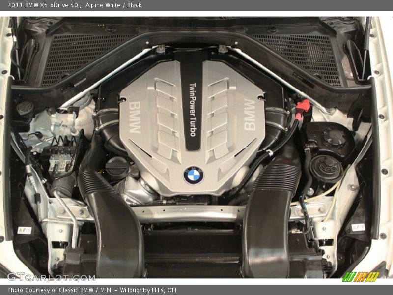 Alpine White / Black 2011 BMW X5 xDrive 50i