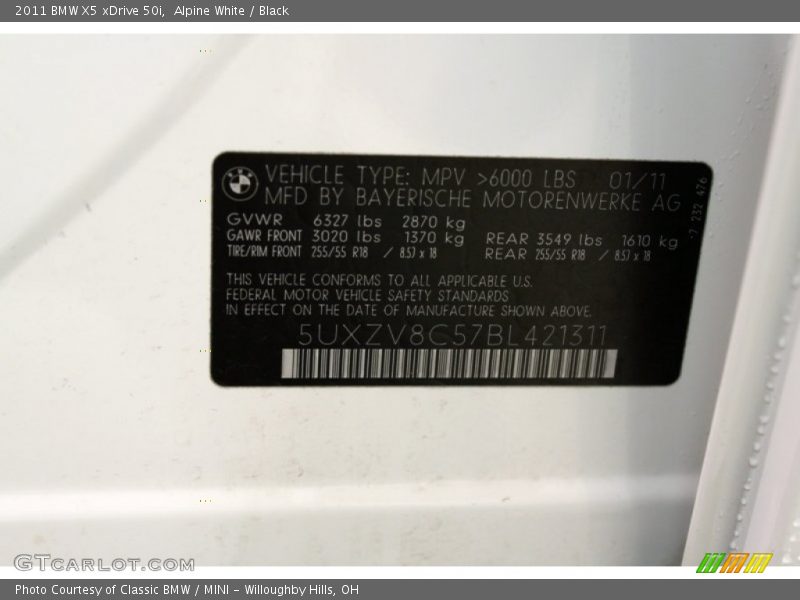 Alpine White / Black 2011 BMW X5 xDrive 50i