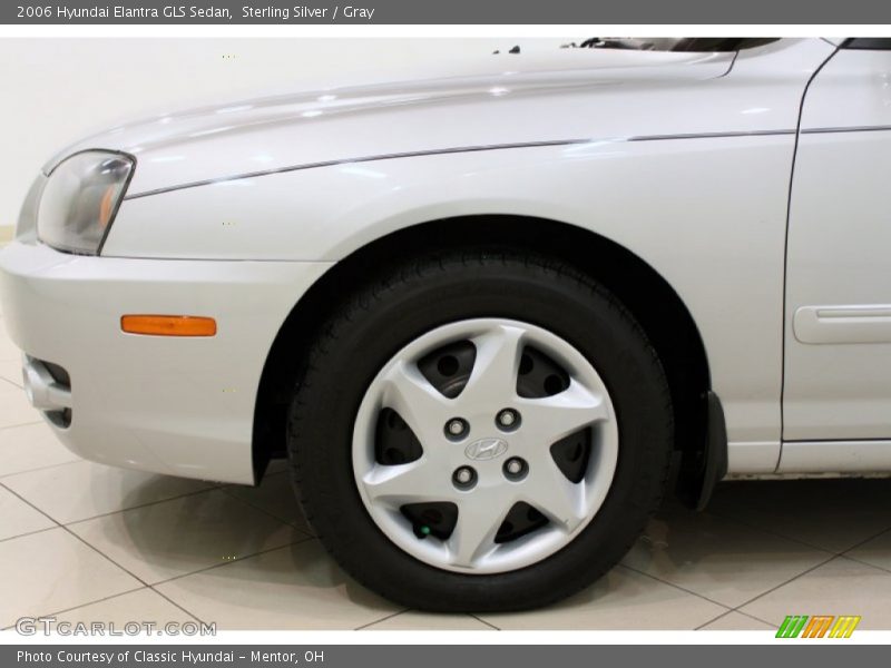 Sterling Silver / Gray 2006 Hyundai Elantra GLS Sedan
