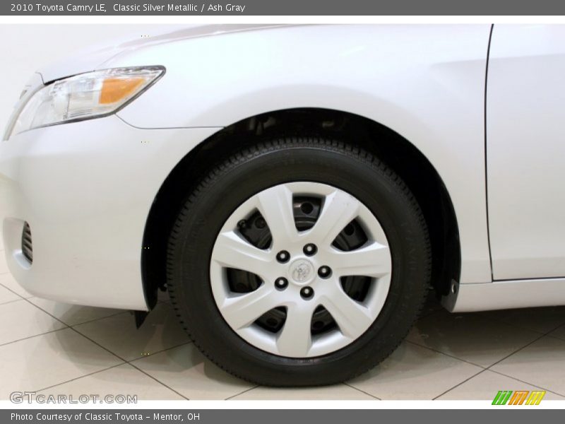 Classic Silver Metallic / Ash Gray 2010 Toyota Camry LE