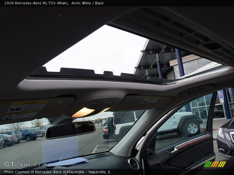 Arctic White / Black 2009 Mercedes-Benz ML 550 4Matic
