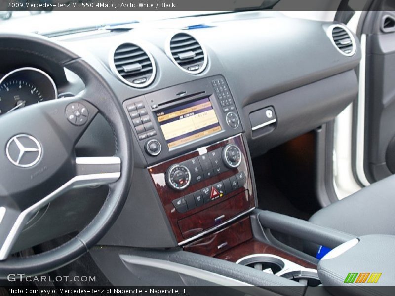Arctic White / Black 2009 Mercedes-Benz ML 550 4Matic